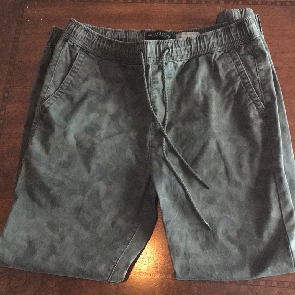 Aeropostal camouflage joggers size small